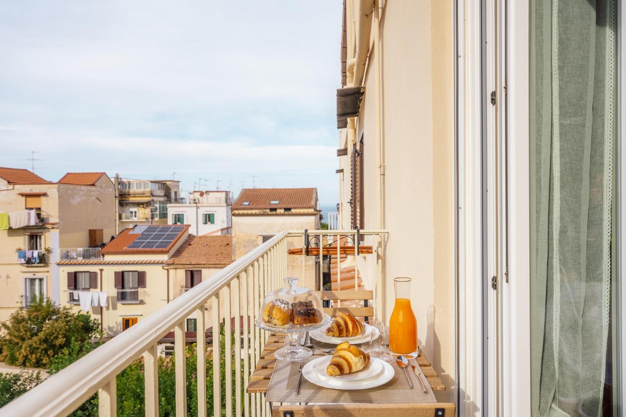 Casa E Arte Apartment Соренто Екстериор снимка